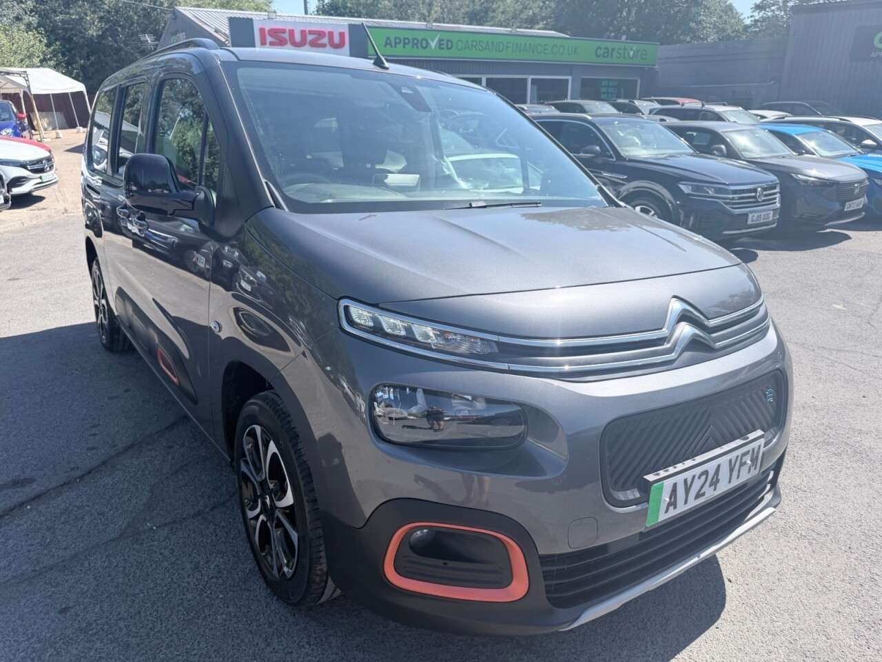 A 2024 CITROEN E-BERLINGO Grey 50kWh Flair XTR XL 7-seat EV, 15,300 miles, Automatic, CarPlay/Android A 2024 CITROEN E-BERLINGO Grey 50kWh Flair XTR XL 7-seat EV, 15,300 miles, Automatic, CarPlay/Android