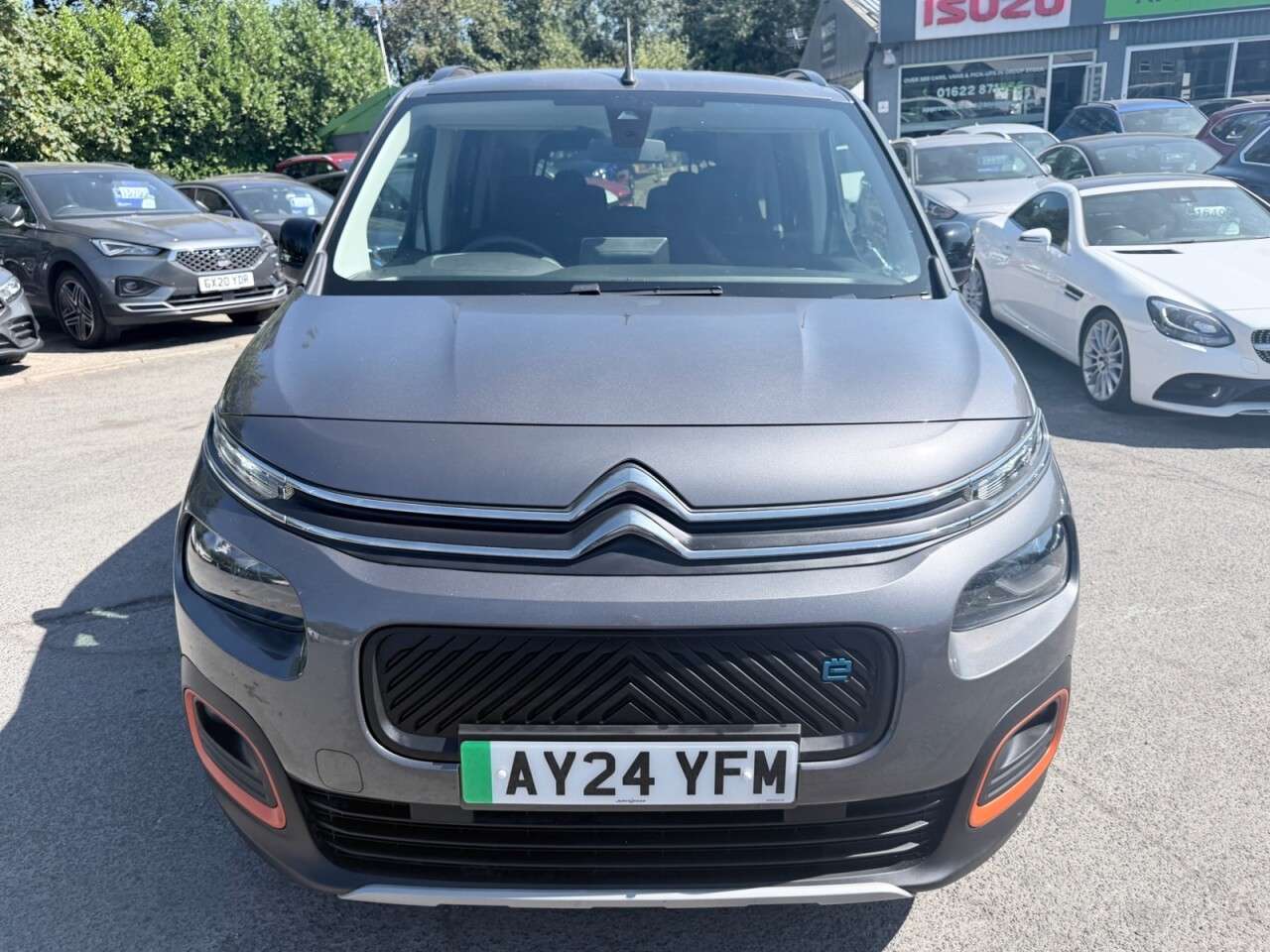 A 2024 CITROEN E-BERLINGO Grey 50kWh Flair XTR XL 7-seat EV, 15,300 miles, Automatic, CarPlay/Android A 2024 CITROEN E-BERLINGO Grey 50kWh Flair XTR XL 7-seat EV, 15,300 miles, Automatic, CarPlay/Android