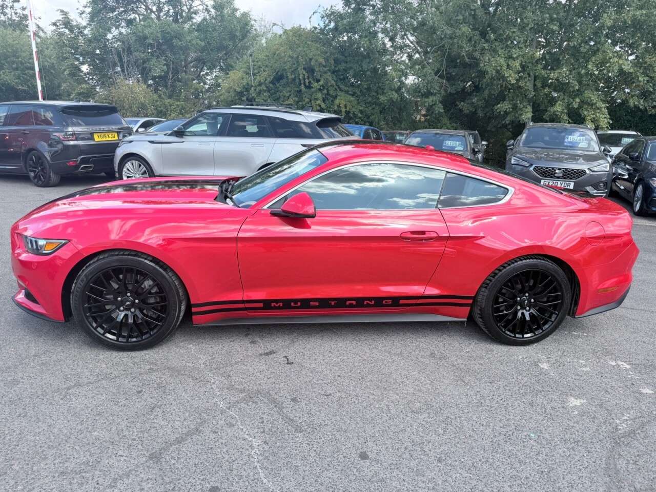 A 2017 FORD MUSTANG ECOBOOST A 2017 FORD MUSTANG ECOBOOST