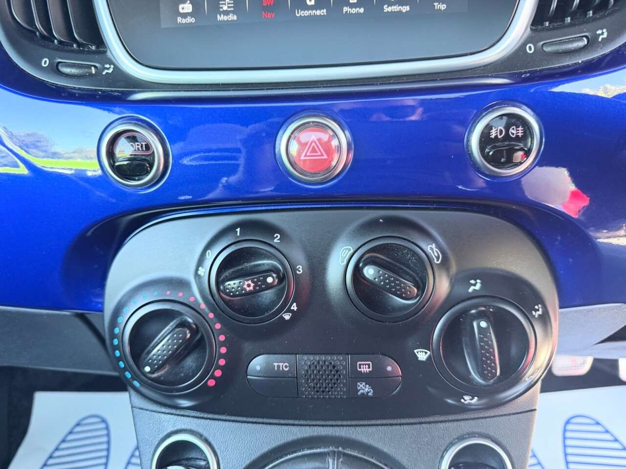 2017 ABARTH 595 2017 ABARTH 595