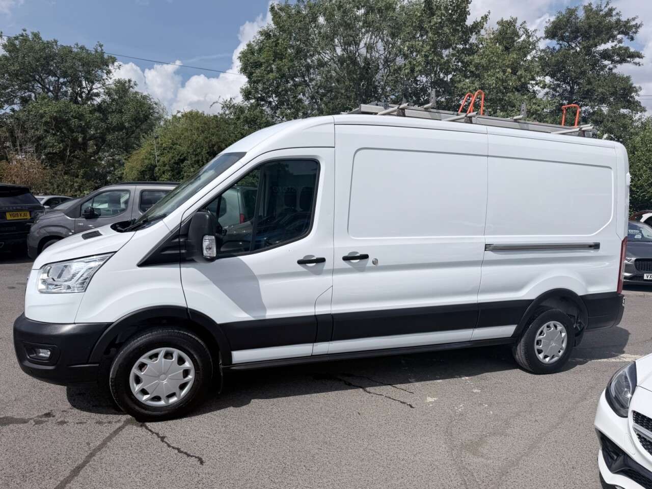 A 2020 FORD TRANSIT White 2.0 350 EcoBlue Trend L3 H2 Van, 45,506 miles, Euro 6, 6-Speed manual A 2020 FORD TRANSIT White 2.0 350 EcoBlue Trend L3 H2 Van, 45,506 miles, Euro 6, 6-Speed manual