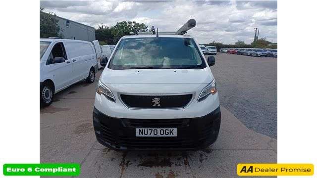 A 2020 PEUGEOT EXPERT White 2.0 BlueHDi 1400 Professional MWB Van, 49,100 miles, Euro 6, 6-Speed A 2020 PEUGEOT EXPERT White 2.0 BlueHDi 1400 Professional MWB Van, 49,100 miles, Euro 6, 6-Speed
