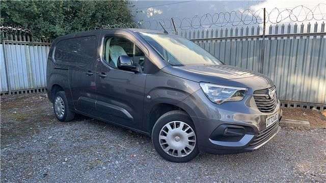 A 2023 VAUXHALL COMBO Grey 1.5 Turbo D 2300 Pro L2 Van, 48,400 miles, Euro 6, 6-Speed manual, Sat A 2023 VAUXHALL COMBO Grey 1.5 Turbo D 2300 Pro L2 Van, 48,400 miles, Euro 6, 6-Speed manual, Sat