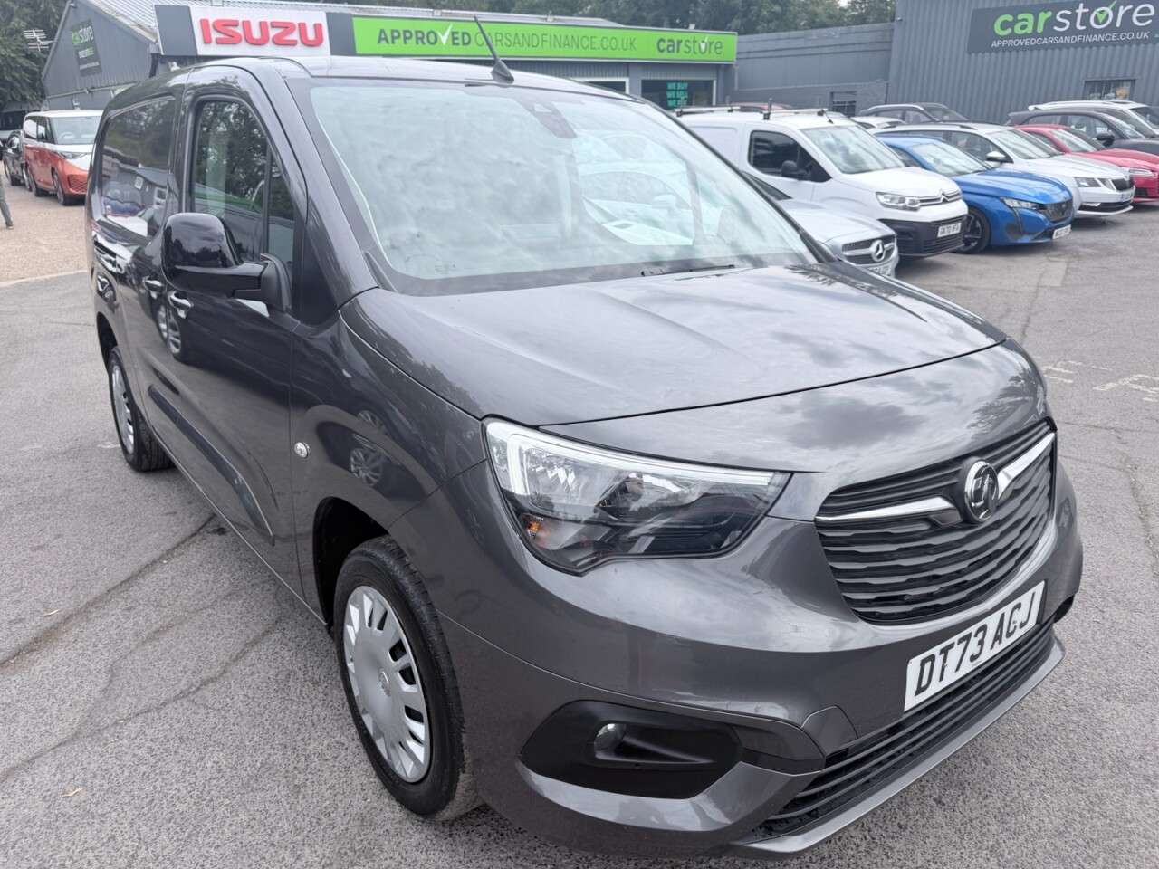 A 2023 VAUXHALL COMBO Grey 1.5 Turbo D 2300 Pro L2 Van, 48,400 miles, Euro 6, 6-Speed manual, Sat A 2023 VAUXHALL COMBO Grey 1.5 Turbo D 2300 Pro L2 Van, 48,400 miles, Euro 6, 6-Speed manual, Sat