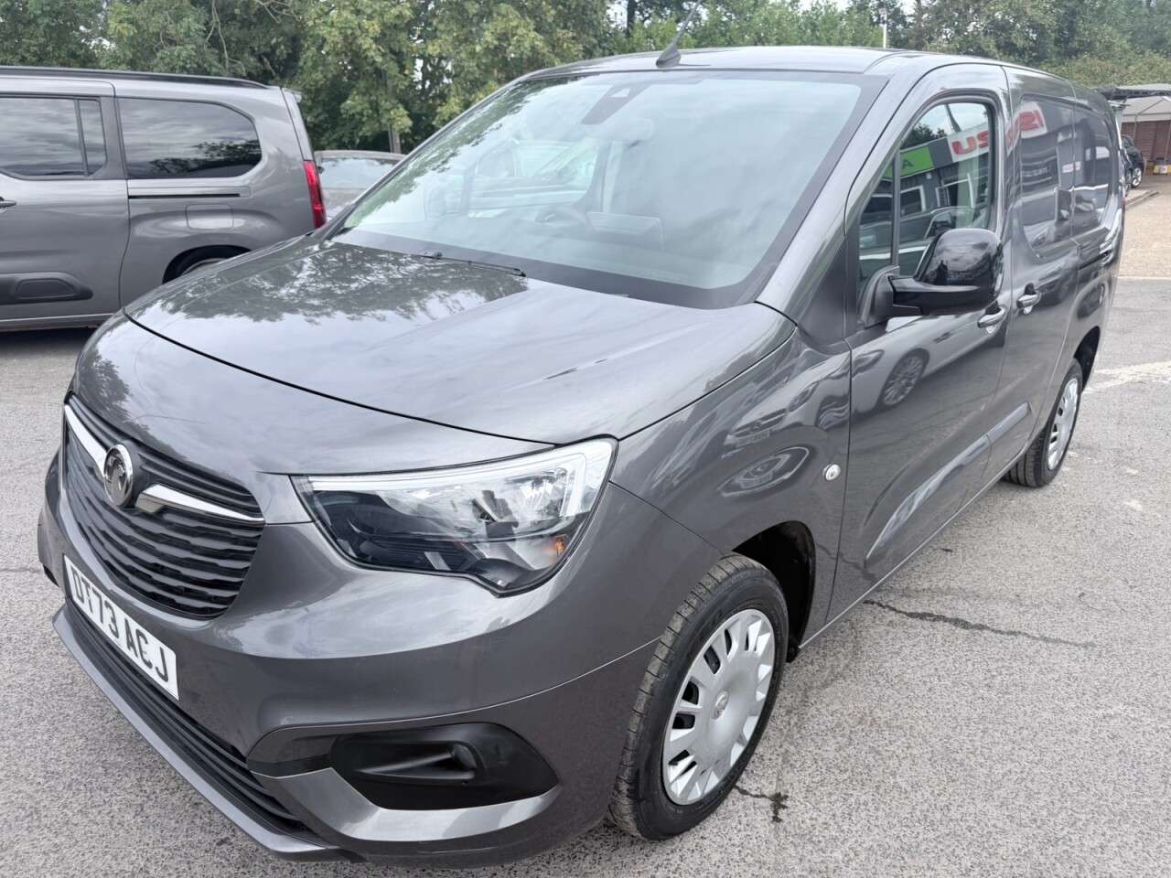 A 2023 VAUXHALL COMBO Grey 1.5 Turbo D 2300 Pro L2 Van, 48,400 miles, Euro 6, 6-Speed manual, Sat A 2023 VAUXHALL COMBO Grey 1.5 Turbo D 2300 Pro L2 Van, 48,400 miles, Euro 6, 6-Speed manual, Sat