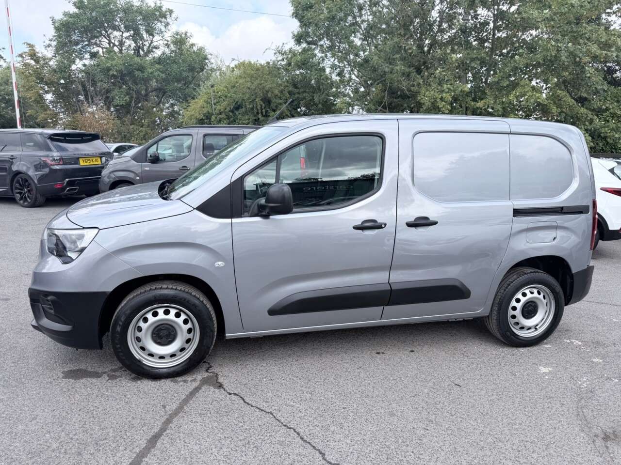 A 2023 VAUXHALL COMBO Grey 1.5 Turbo D 2300 Prime L1 Van, 29,999 miles, Euro 6, 6-speed manual, A A 2023 VAUXHALL COMBO Grey 1.5 Turbo D 2300 Prime L1 Van, 29,999 miles, Euro 6, 6-speed manual, A
