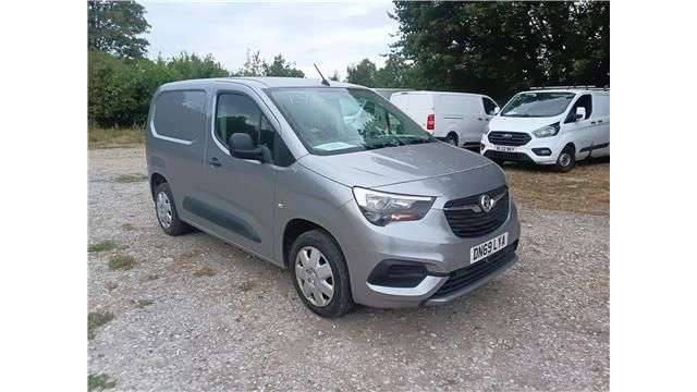 A 2019 VAUXHALL COMBO Grey 1.5 Turbo D 2000 Sportive Van, 50,130 miles, Euro 6, 5-Speed manual, A A 2019 VAUXHALL COMBO Grey 1.5 Turbo D 2000 Sportive Van, 50,130 miles, Euro 6, 5-Speed manual, A