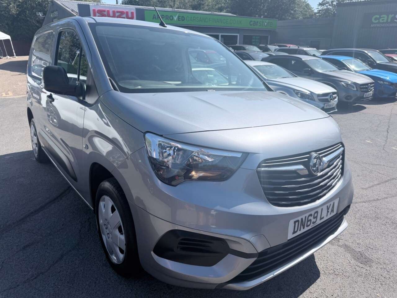 A 2019 VAUXHALL COMBO Grey 1.5 Turbo D 2000 Sportive Van, 50,130 miles, Euro 6, 5-Speed manual, A A 2019 VAUXHALL COMBO Grey 1.5 Turbo D 2000 Sportive Van, 50,130 miles, Euro 6, 5-Speed manual, A