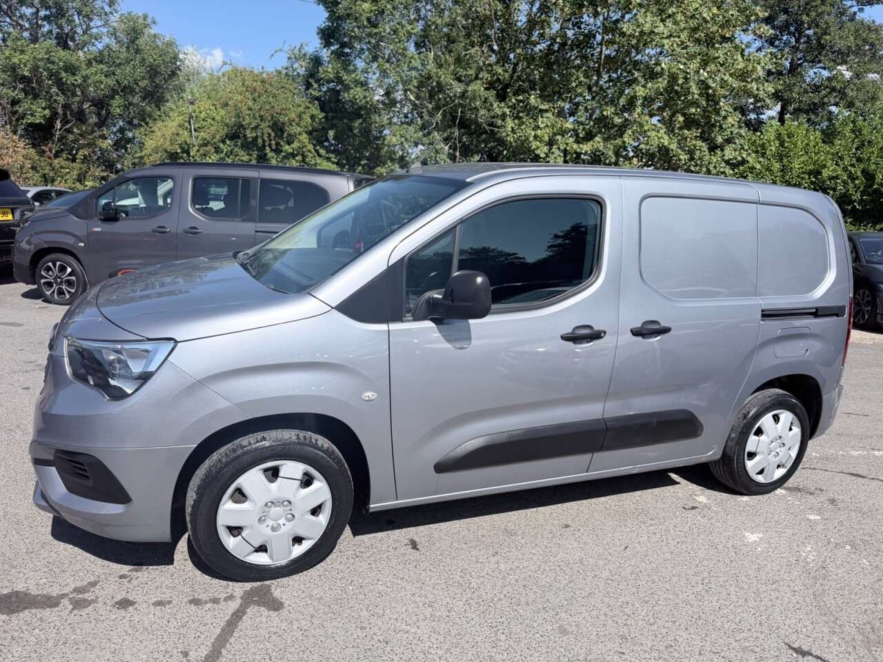 A 2019 VAUXHALL COMBO Grey 1.5 Turbo D 2000 Sportive Van, 50,130 miles, Euro 6, 5-Speed manual, A A 2019 VAUXHALL COMBO Grey 1.5 Turbo D 2000 Sportive Van, 50,130 miles, Euro 6, 5-Speed manual, A