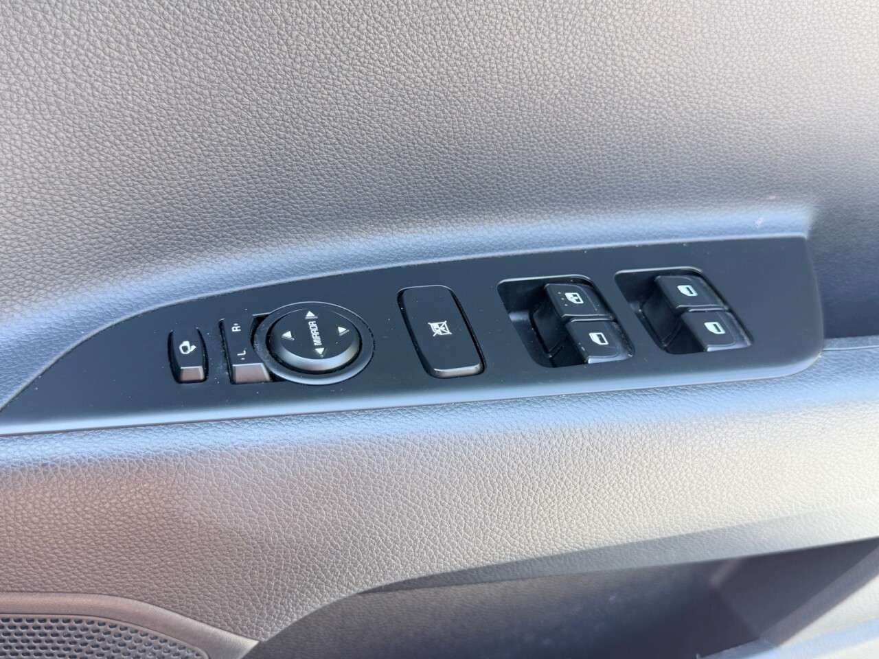 2023 KIA STONIC 2023 KIA STONIC