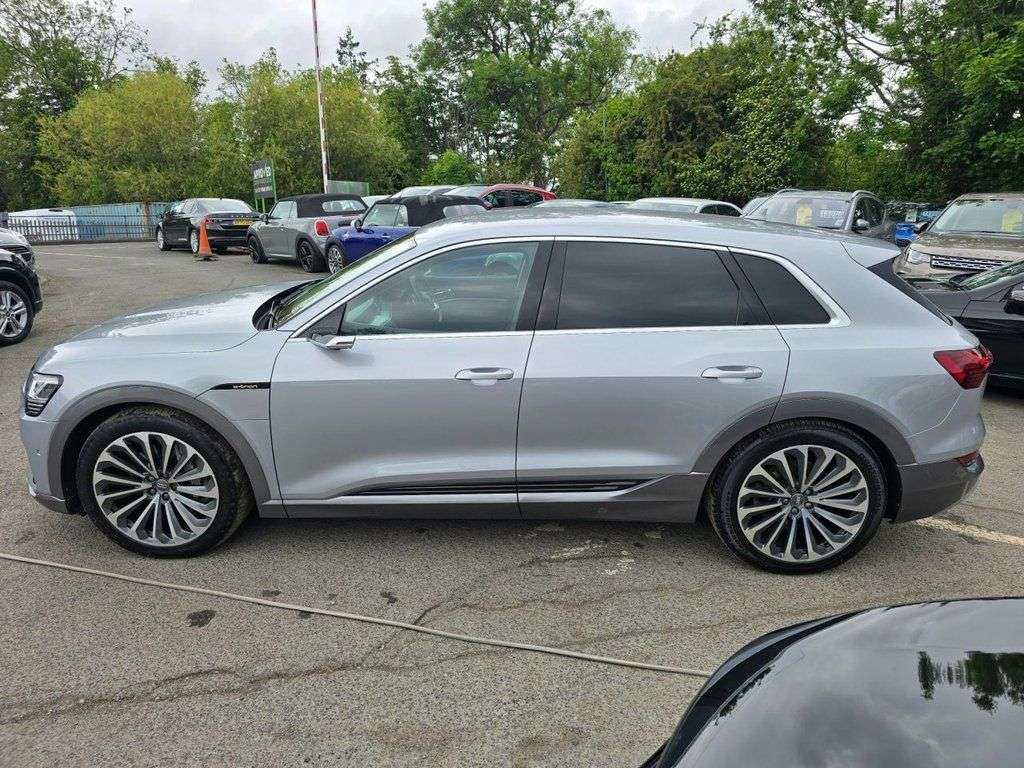 2020 AUDI E-TRON 2020 AUDI E-TRON