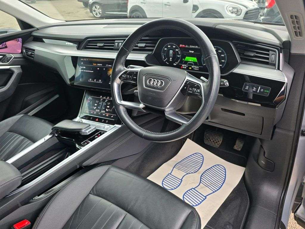 2020 AUDI E-TRON 2020 AUDI E-TRON