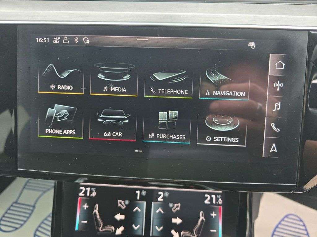 2020 AUDI E-TRON 2020 AUDI E-TRON