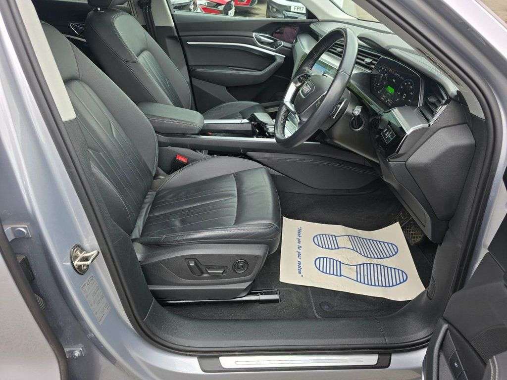 2020 AUDI E-TRON 2020 AUDI E-TRON