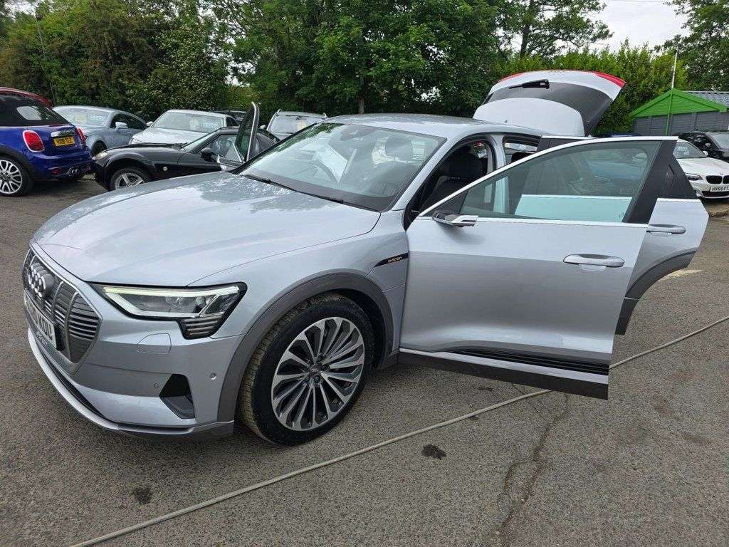 2020 AUDI E-TRON 2020 AUDI E-TRON