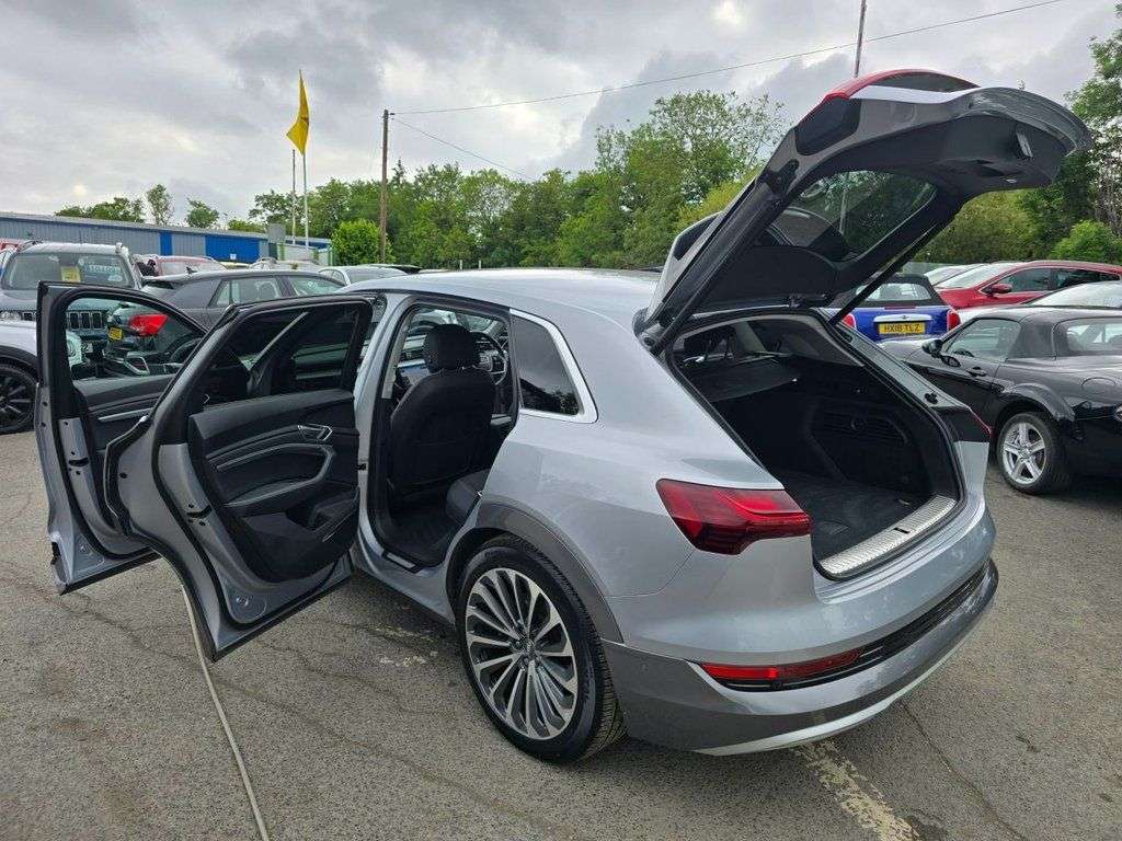 2020 AUDI E-TRON 2020 AUDI E-TRON