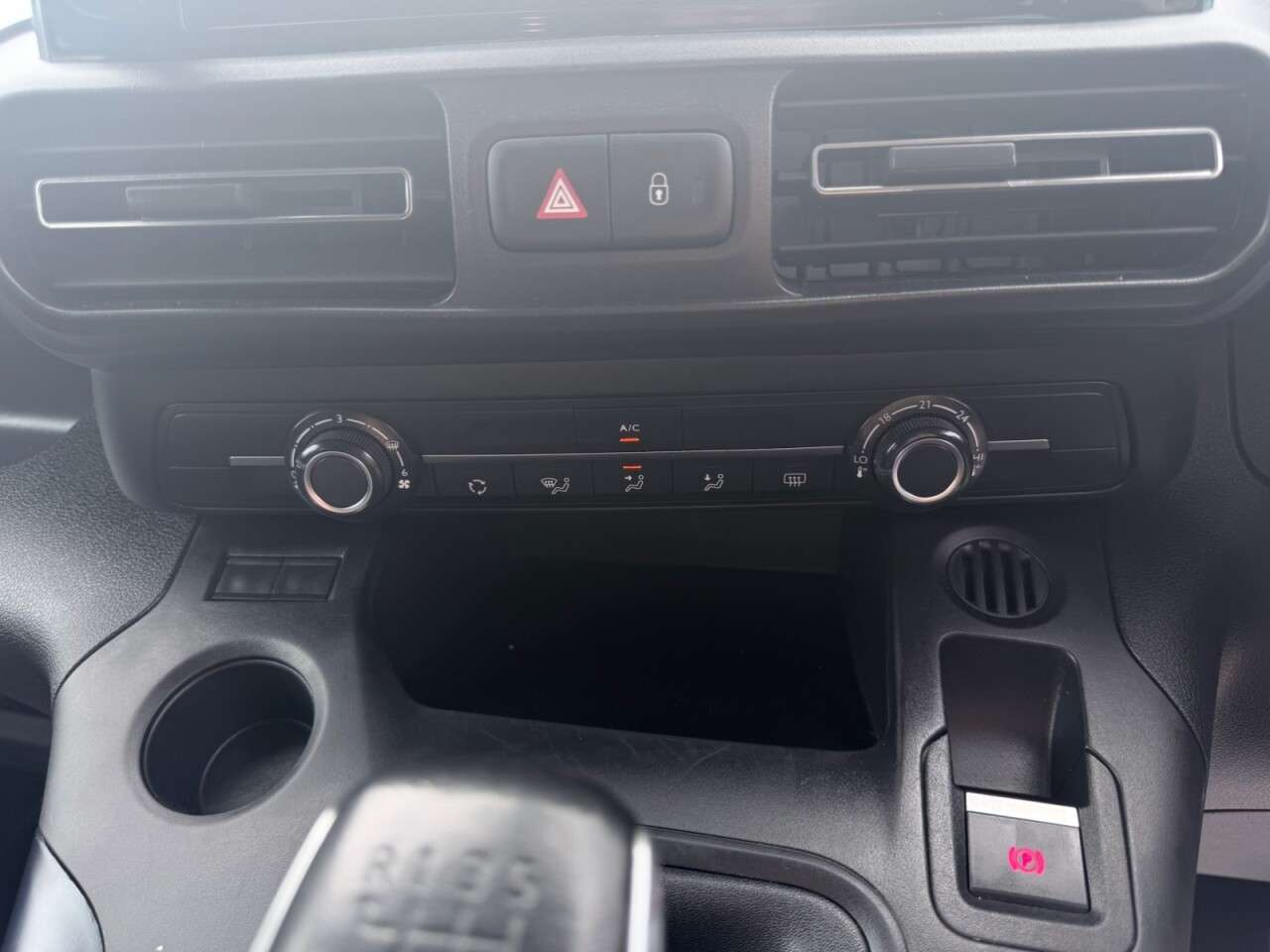 2021 PEUGEOT RIFTER 2021 PEUGEOT RIFTER