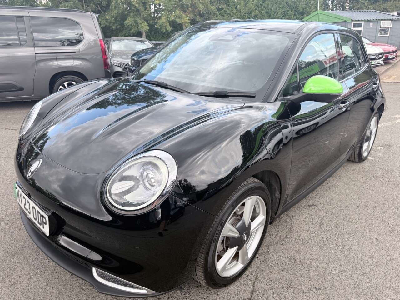 A 2023 GWM FUNKY CAT Black 48kWh First Edition EV, 14,075 miles, Automatic, 18in alloys, 360° C A 2023 GWM FUNKY CAT Black 48kWh First Edition EV, 14,075 miles, Automatic, 18in alloys, 360° C