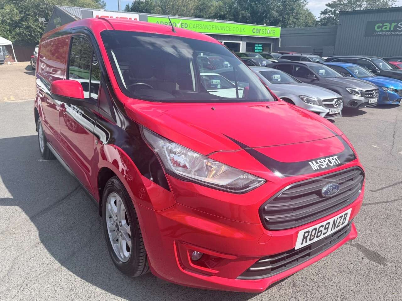 A 2019 FORD TRANSIT CONNECT 240 LIMITED TDCI A 2019 FORD TRANSIT CONNECT 240 LIMITED TDCI