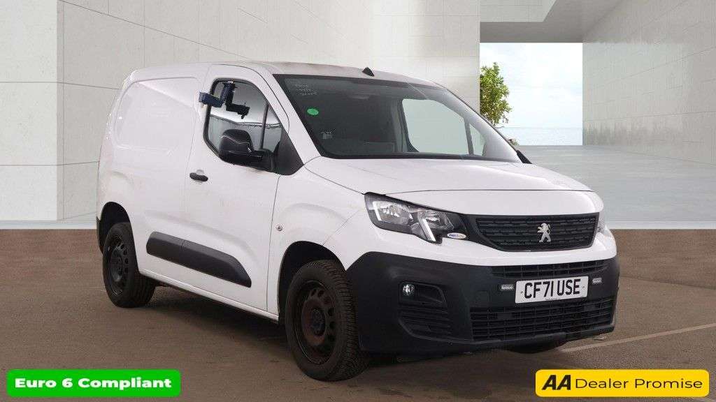 A 2022 PEUGEOT PARTNER White 1.5 BlueHDi Professional Premium SWB Van, 29,999 miles, Euro 6, 5-Spe A 2022 PEUGEOT PARTNER White 1.5 BlueHDi Professional Premium SWB Van, 29,999 miles, Euro 6, 5-Spe