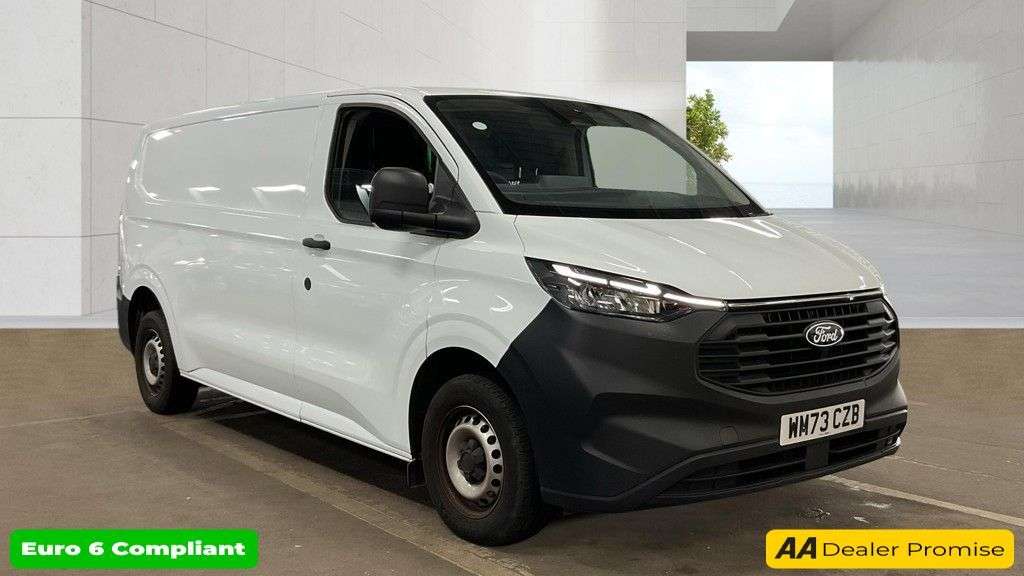 A 2023 FORD TRANSIT CUSTOM White 2.0 320 EcoBlue Leader L2 H1 Van, 13,100 miles, Euro 6, 6-speed manua A 2023 FORD TRANSIT CUSTOM White 2.0 320 EcoBlue Leader L2 H1 Van, 13,100 miles, Euro 6, 6-speed manua
