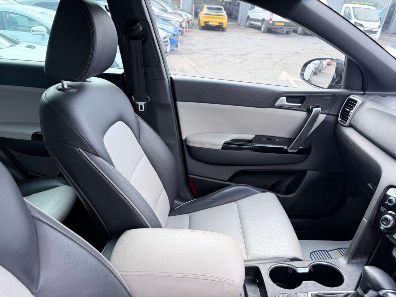 2021 KIA SPORTAGE 2021 KIA SPORTAGE