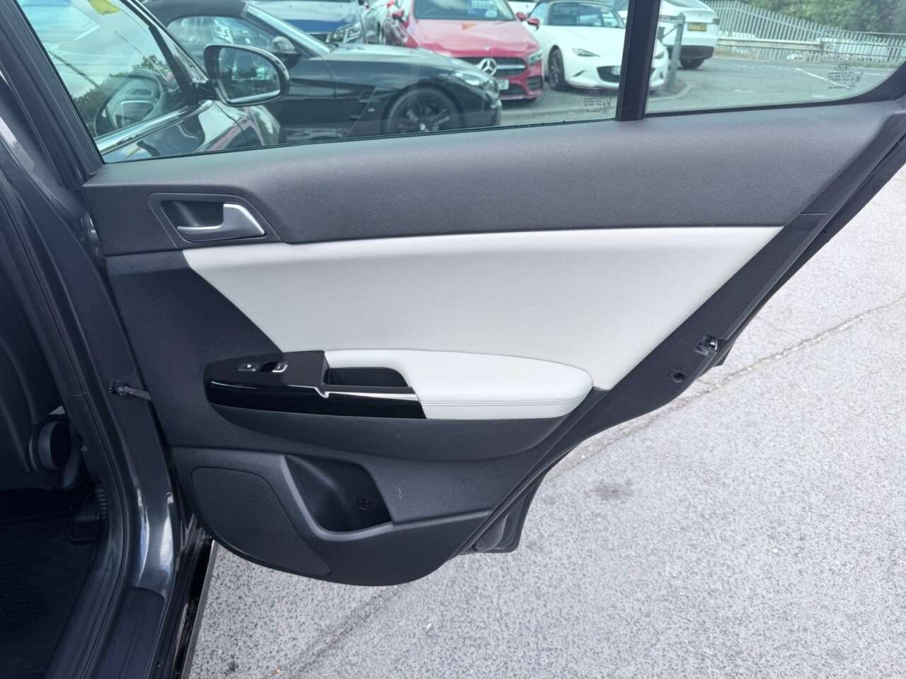 2021 KIA SPORTAGE 2021 KIA SPORTAGE