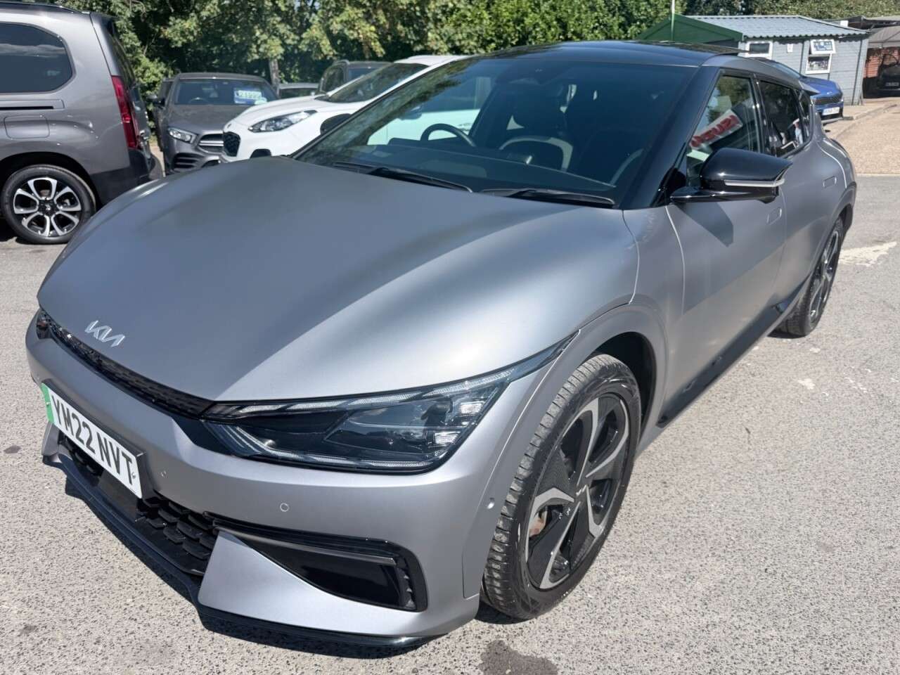 A 2022 KIA EV6 Grey 77.4kWh GT-Line S EV, 13,900 miles, AWD, HUD, Sat nav, CarPlay/Android A 2022 KIA EV6 Grey 77.4kWh GT-Line S EV, 13,900 miles, AWD, HUD, Sat nav, CarPlay/Android