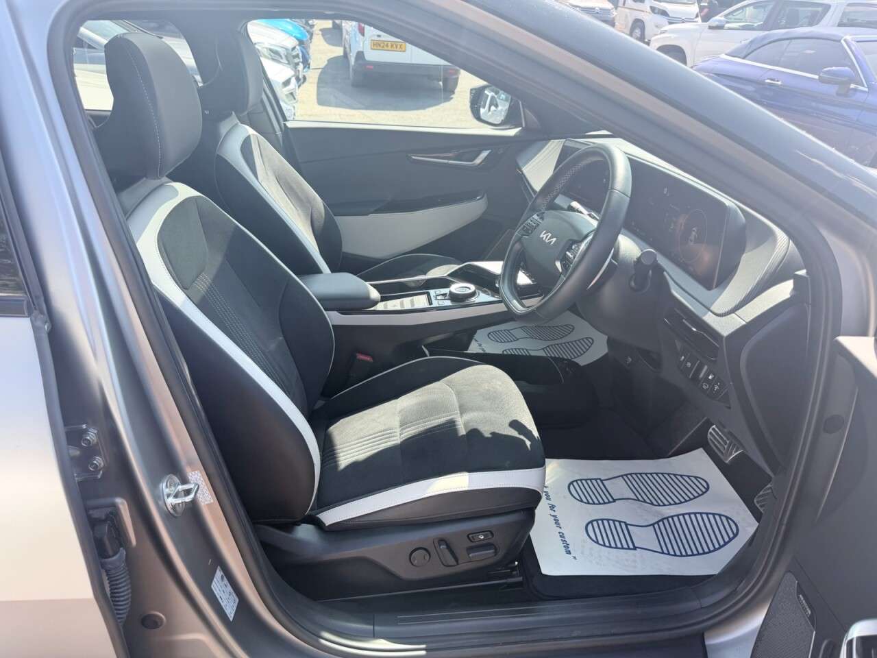 2022 KIA EV6 2022 KIA EV6