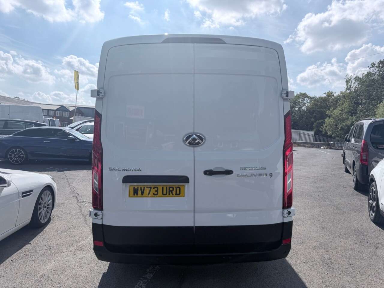 2023 MAXUS DELIVER 9 2023 MAXUS DELIVER 9