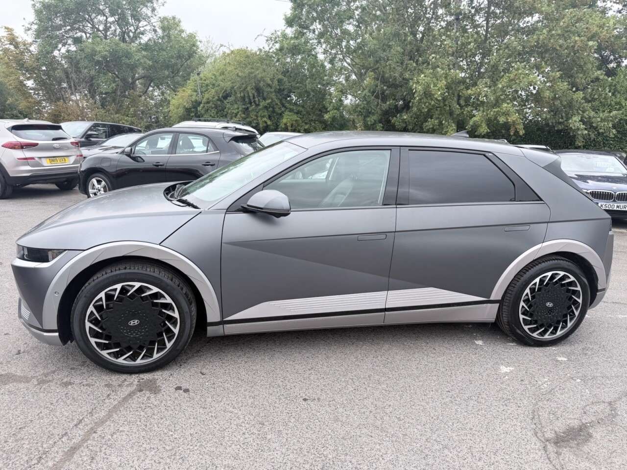 A 2022 HYUNDAI IONIQ 5 Grey 73kWh Ultimate EV, 32,200 miles, Automatic, Bose audio, CarPlay/Androi A 2022 HYUNDAI IONIQ 5 Grey 73kWh Ultimate EV, 32,200 miles, Automatic, Bose audio, CarPlay/Androi