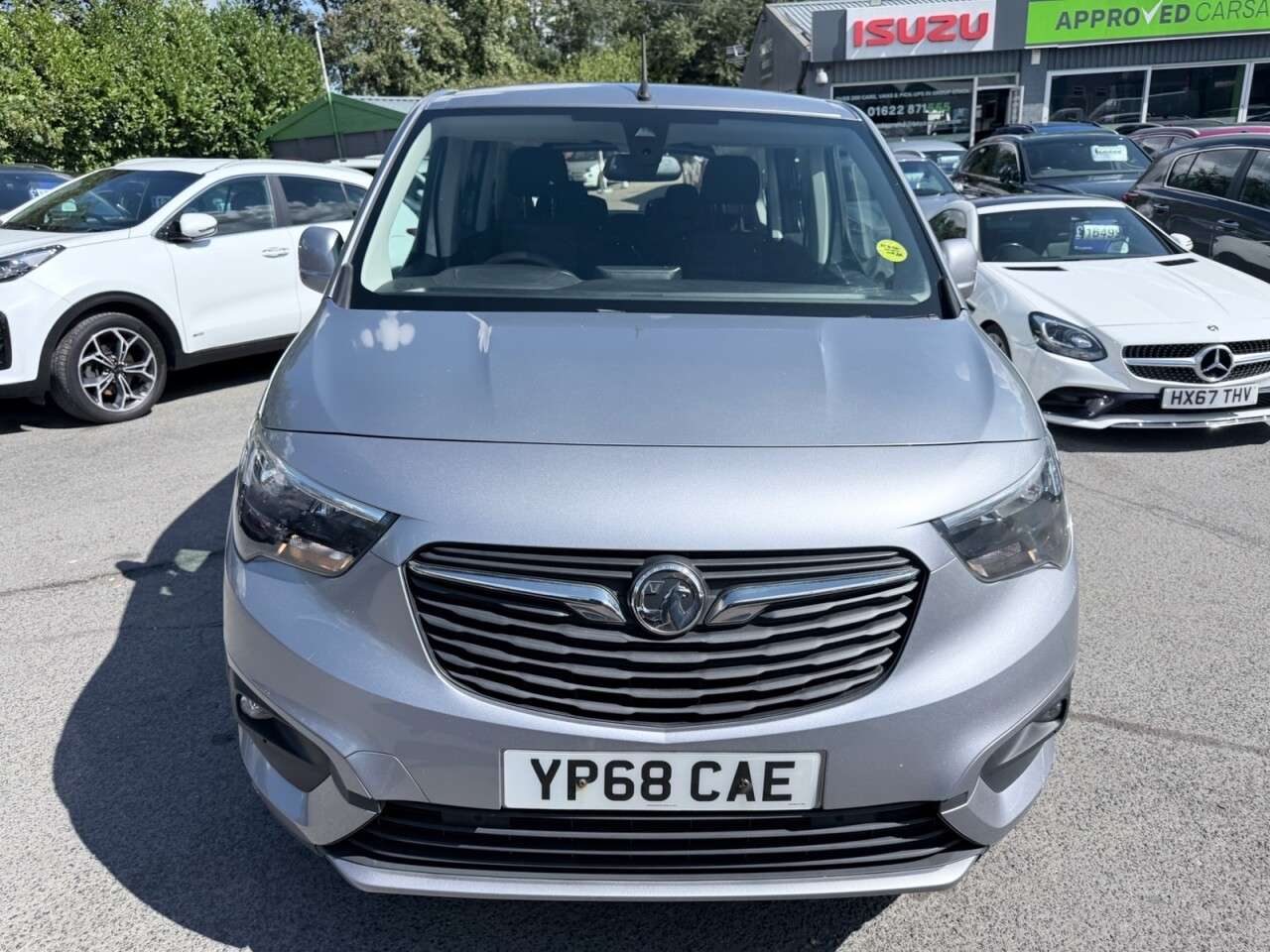 A 2018 VAUXHALL COMBO LIFE Grey 1.5 Turbo D Energy XL 7-seat MPV, 65,000 miles, Euro 6, 5-Speed manual A 2018 VAUXHALL COMBO LIFE Grey 1.5 Turbo D Energy XL 7-seat MPV, 65,000 miles, Euro 6, 5-Speed manual