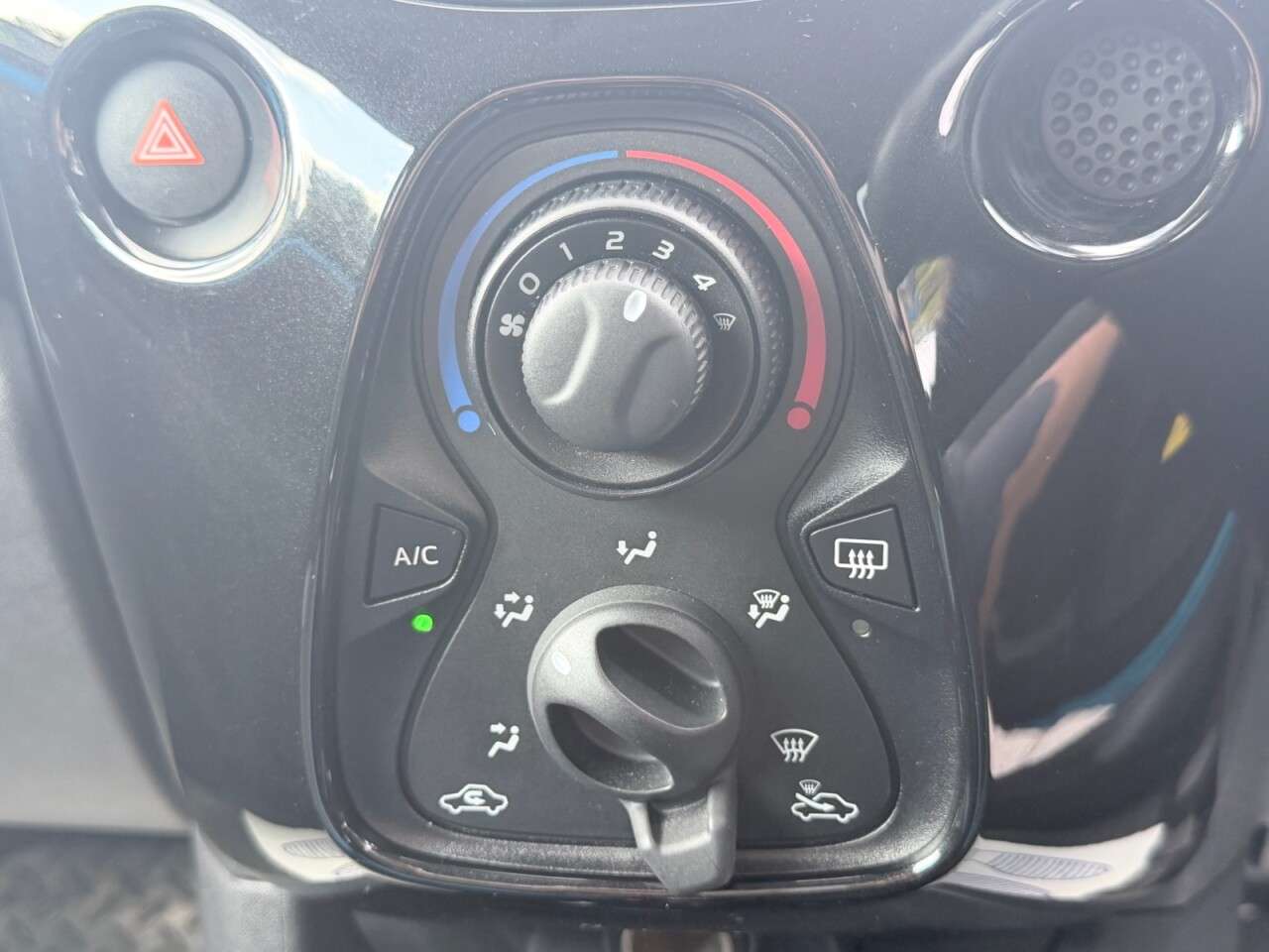 2016 TOYOTA AYGO 2016 TOYOTA AYGO