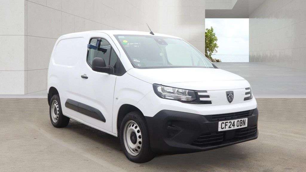 A 2024 PEUGEOT PARTNER White 1.5 BlueHDi 1000 Professional SWB Van, 15,000 miles, Euro 6, 6-Speed A 2024 PEUGEOT PARTNER White 1.5 BlueHDi 1000 Professional SWB Van, 15,000 miles, Euro 6, 6-Speed
