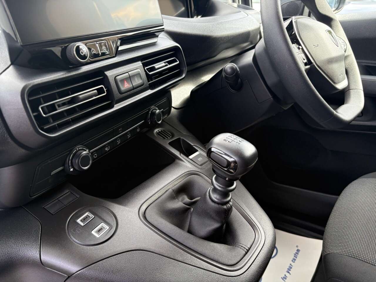 2024 PEUGEOT PARTNER 2024 PEUGEOT PARTNER