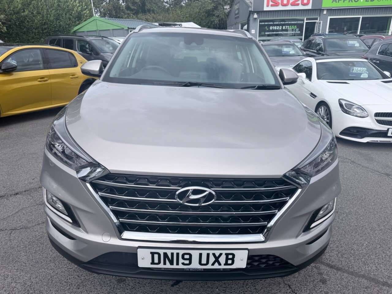 A 2019 HYUNDAI TUCSON 1.6 GDi SE Nav SUV, 71,000 miles, Euro 6, 6-Speed manual, Sat nav, CarPlay/ A 2019 HYUNDAI TUCSON 1.6 GDi SE Nav SUV, 71,000 miles, Euro 6, 6-Speed manual, Sat nav, CarPlay/