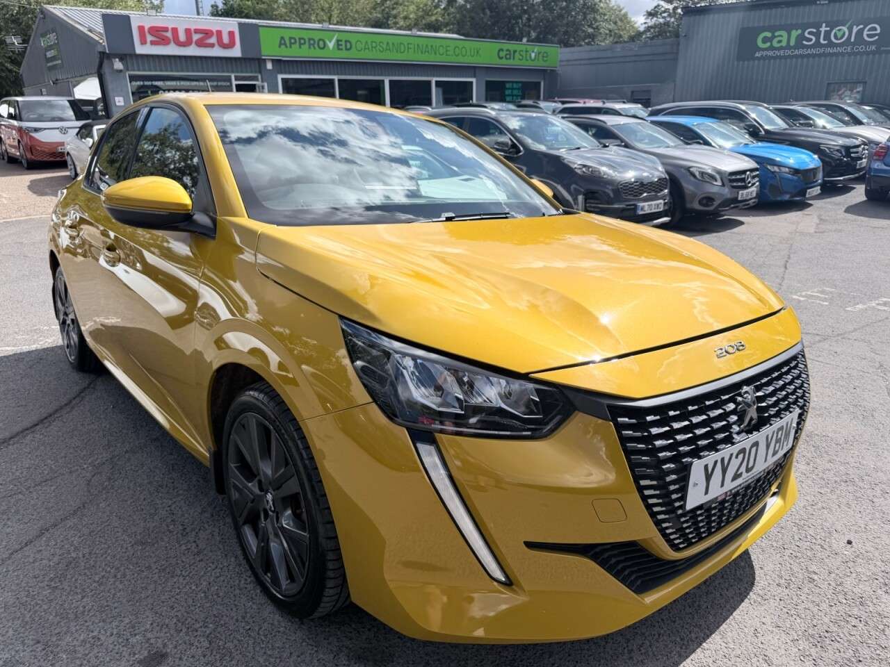 A 2020 PEUGEOT 208 Yellow 1.2 PureTech Allure Premium, 64,000 miles, Euro 6, Automatic, Sat na A 2020 PEUGEOT 208 Yellow 1.2 PureTech Allure Premium, 64,000 miles, Euro 6, Automatic, Sat na