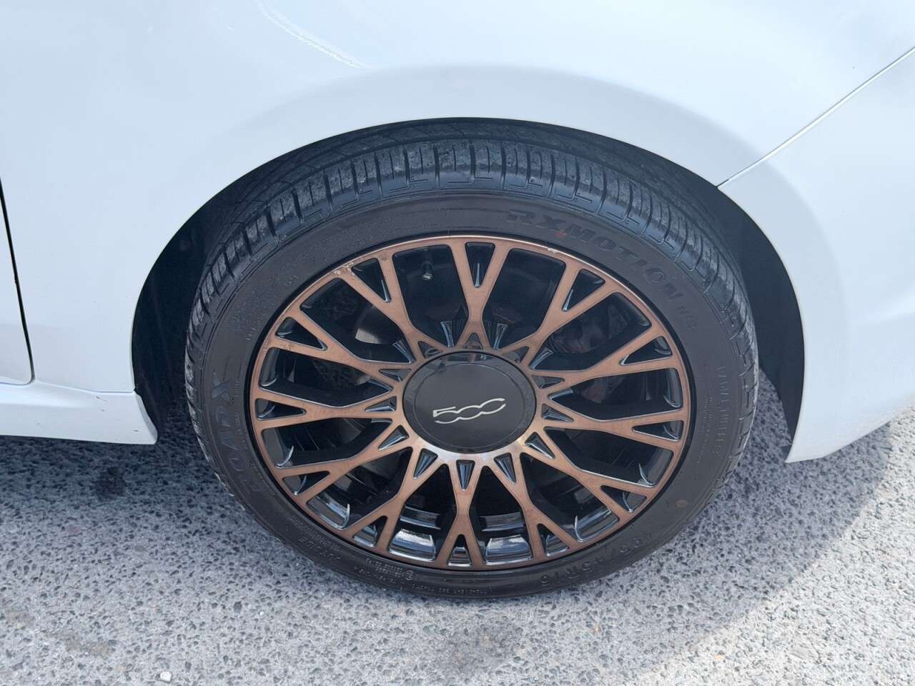 2019 FIAT 500 2019 FIAT 500