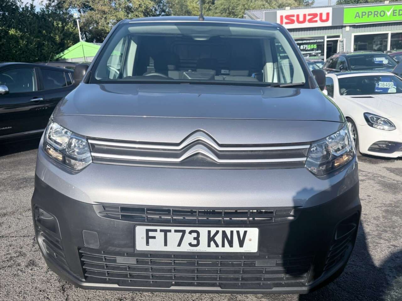 A 2023 CITROEN BERLINGO Grey 1.5 BlueHDi 1000 Enterprise M SWB Van, 42,100 miles, Euro 6, 6-Speed m A 2023 CITROEN BERLINGO Grey 1.5 BlueHDi 1000 Enterprise M SWB Van, 42,100 miles, Euro 6, 6-Speed m