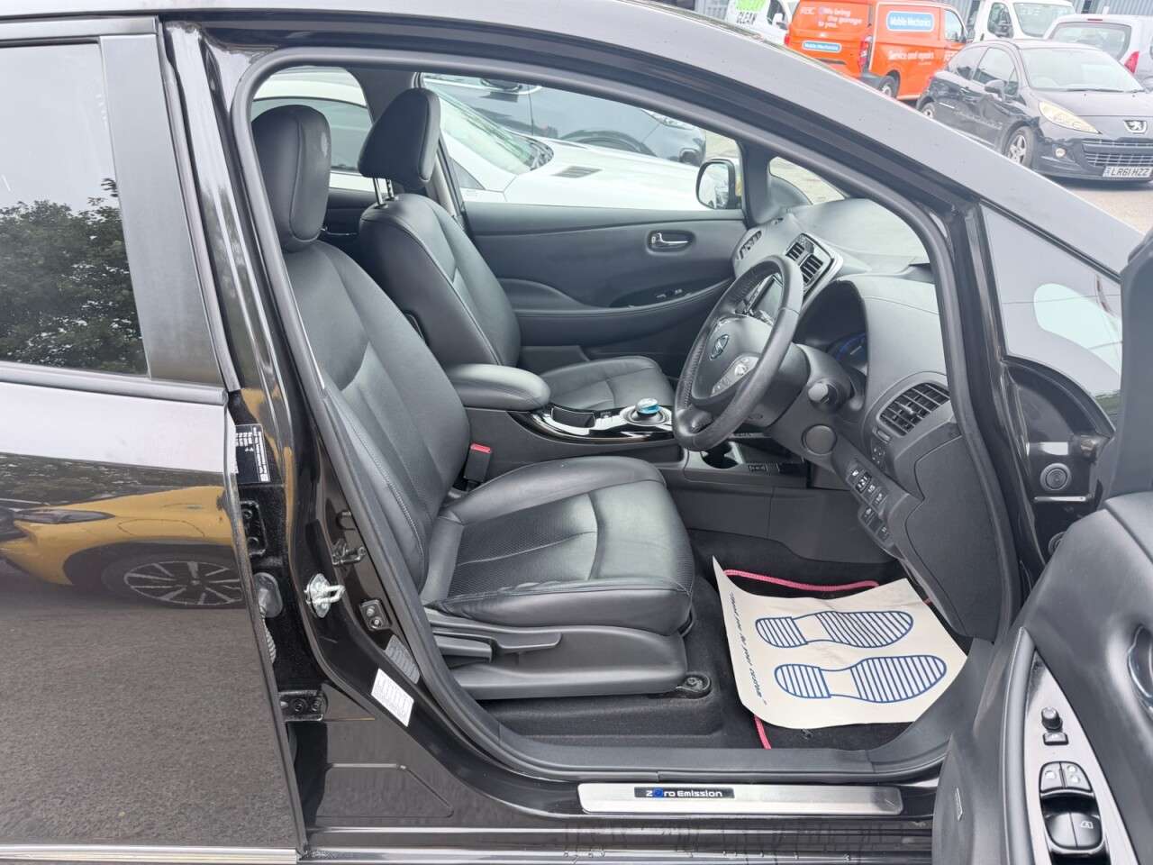 2017 NISSAN LEAF 2017 NISSAN LEAF