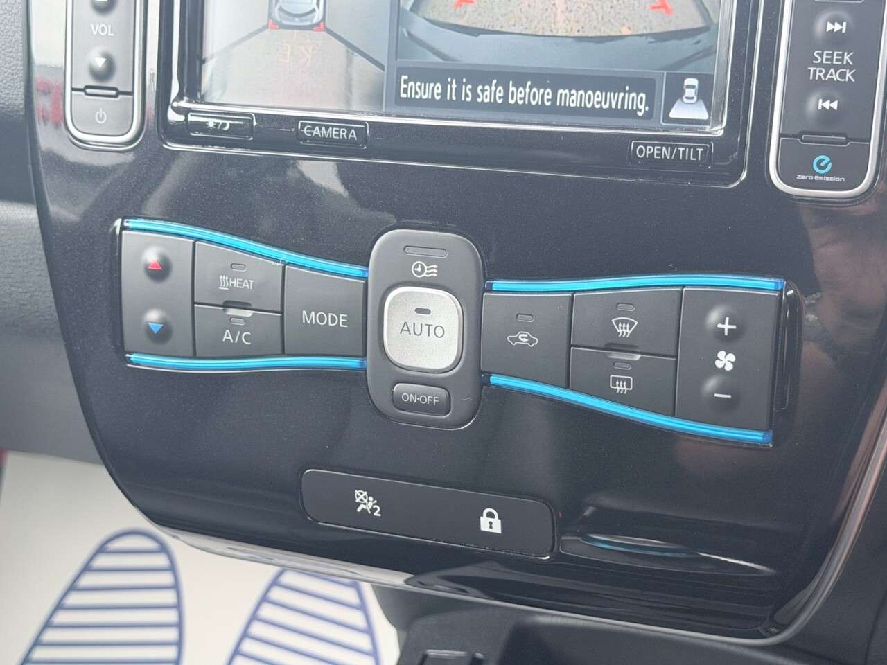 2017 NISSAN LEAF 2017 NISSAN LEAF