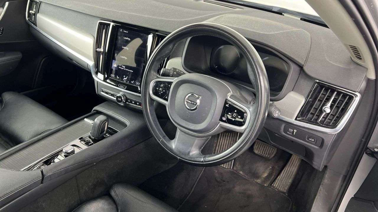 2020 VOLVO V90 2020 VOLVO V90