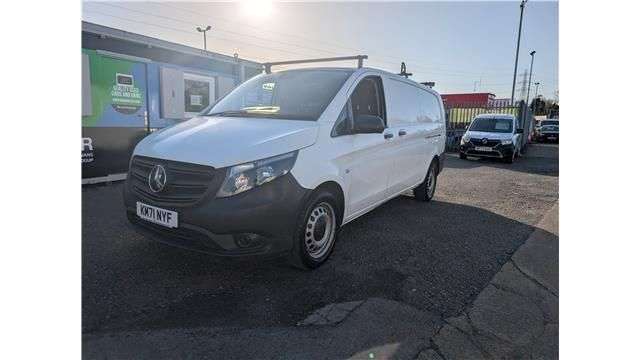 A 2021 MERCEDES-BENZ VITO White 2.0 116 CDI Progressive XLWB Van, 54,500 miles, Euro 6, Automatic, Bl A 2021 MERCEDES-BENZ VITO White 2.0 116 CDI Progressive XLWB Van, 54,500 miles, Euro 6, Automatic, Bl