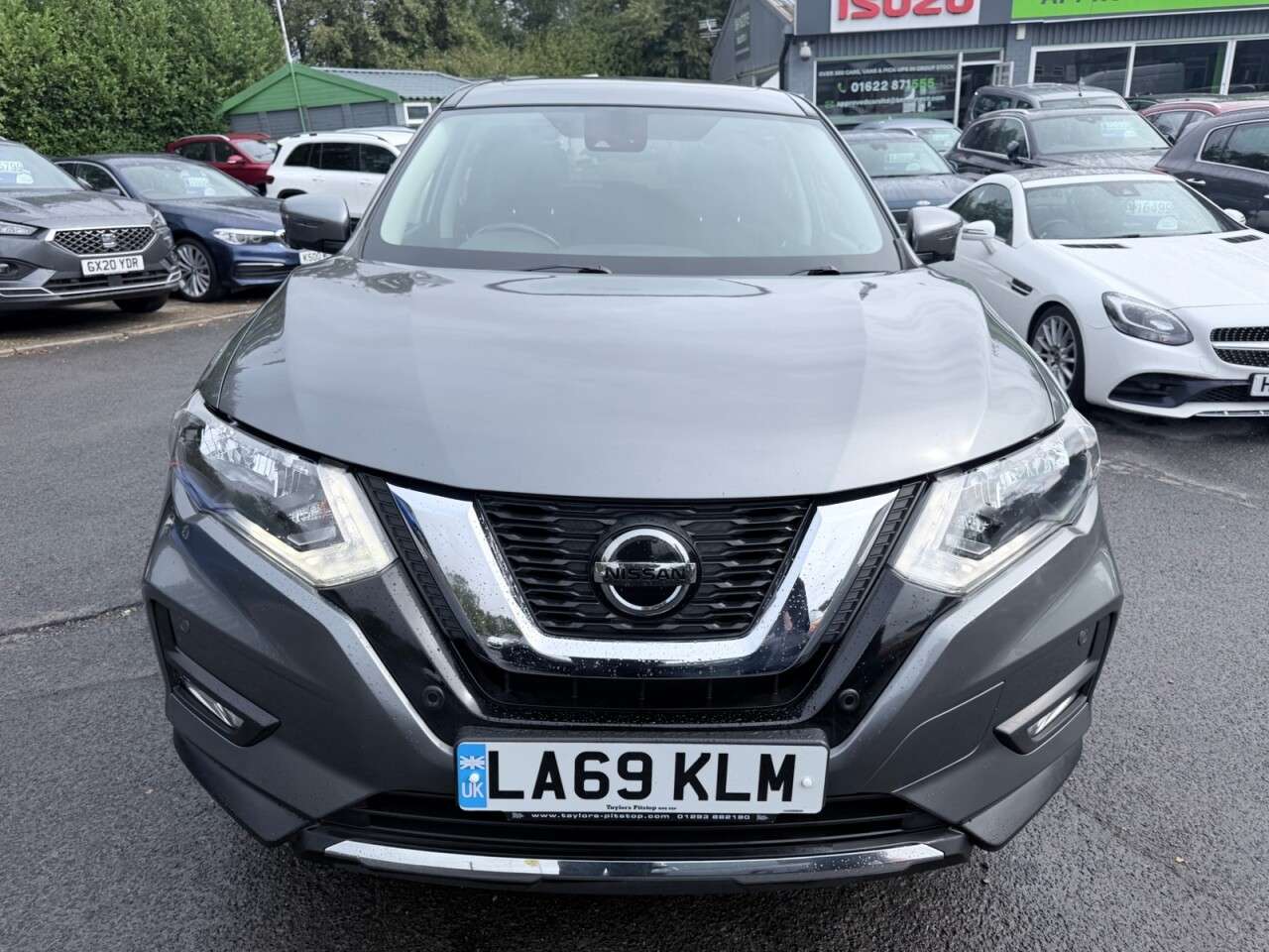 A 2020 NISSAN X-TRAIL Grey 1.7 dCi Acenta Premium SUV, 35,635 miles, Euro 6, 6-Speed manual, Pano A 2020 NISSAN X-TRAIL Grey 1.7 dCi Acenta Premium SUV, 35,635 miles, Euro 6, 6-Speed manual, Pano