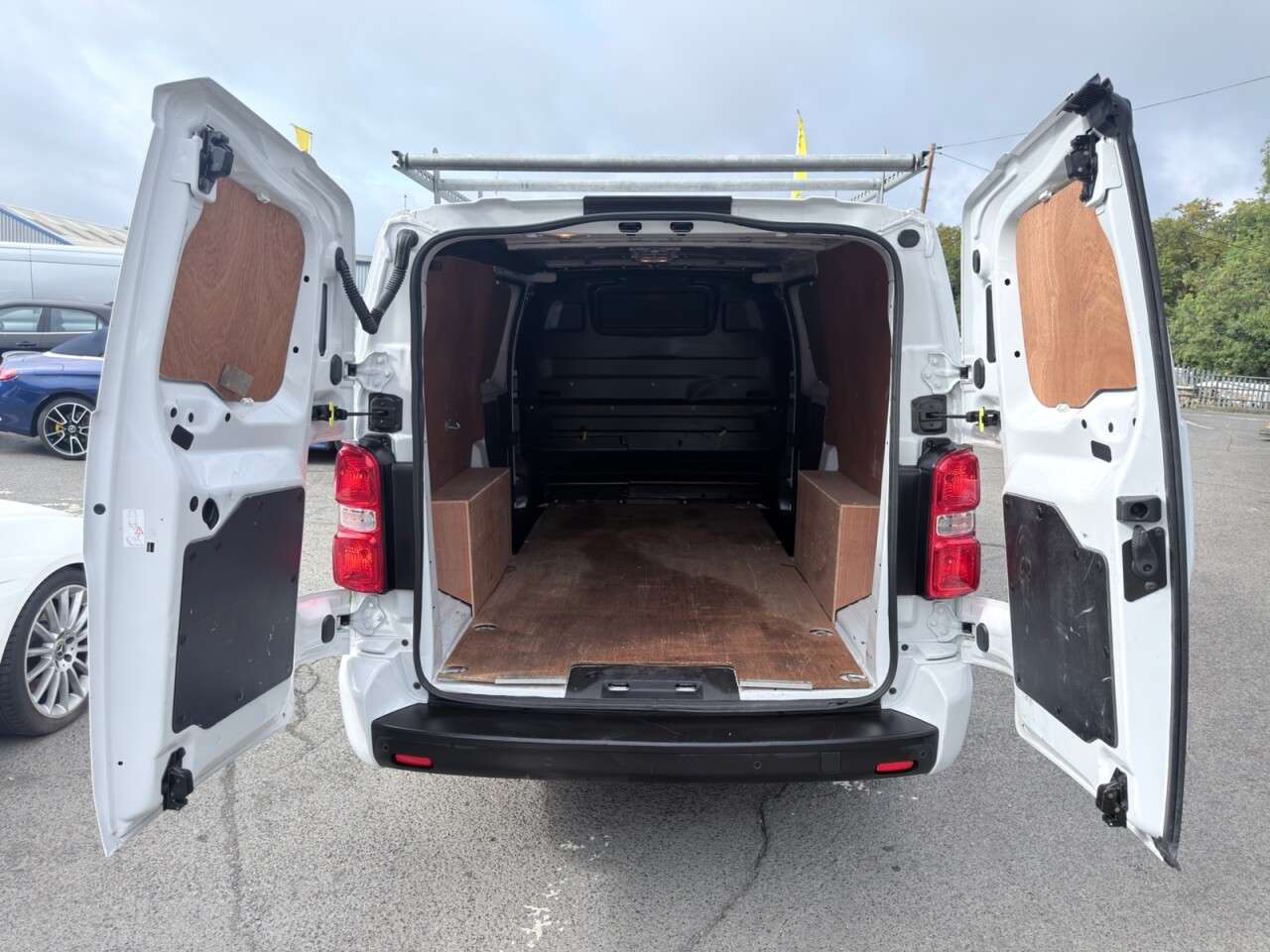 2022 VAUXHALL VIVARO 2022 VAUXHALL VIVARO