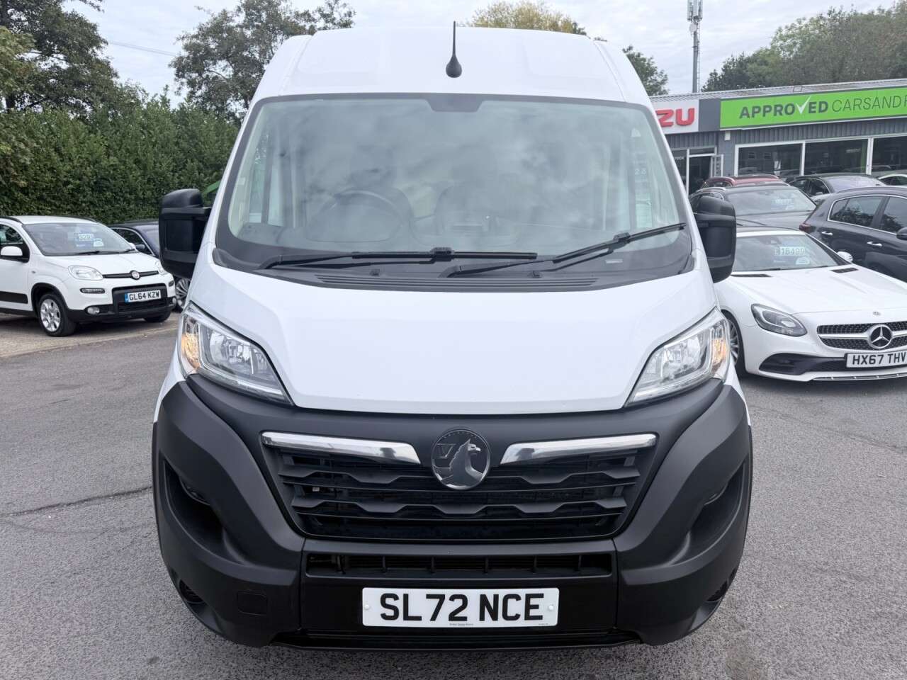 A 2022 VAUXHALL MOVANO White 2.2 CDTi 3500 BiTurbo Dynamic L2 H2 Van, 65,700 miles, Euro 6, 6-spee A 2022 VAUXHALL MOVANO White 2.2 CDTi 3500 BiTurbo Dynamic L2 H2 Van, 65,700 miles, Euro 6, 6-spee