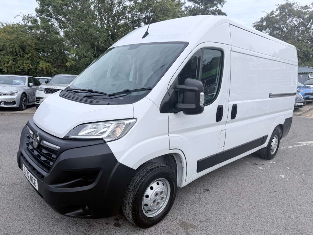 A 2022 VAUXHALL MOVANO White 2.2 CDTi 3500 BiTurbo Dynamic L2 H2 Van, 65,700 miles, Euro 6, 6-spee A 2022 VAUXHALL MOVANO White 2.2 CDTi 3500 BiTurbo Dynamic L2 H2 Van, 65,700 miles, Euro 6, 6-spee