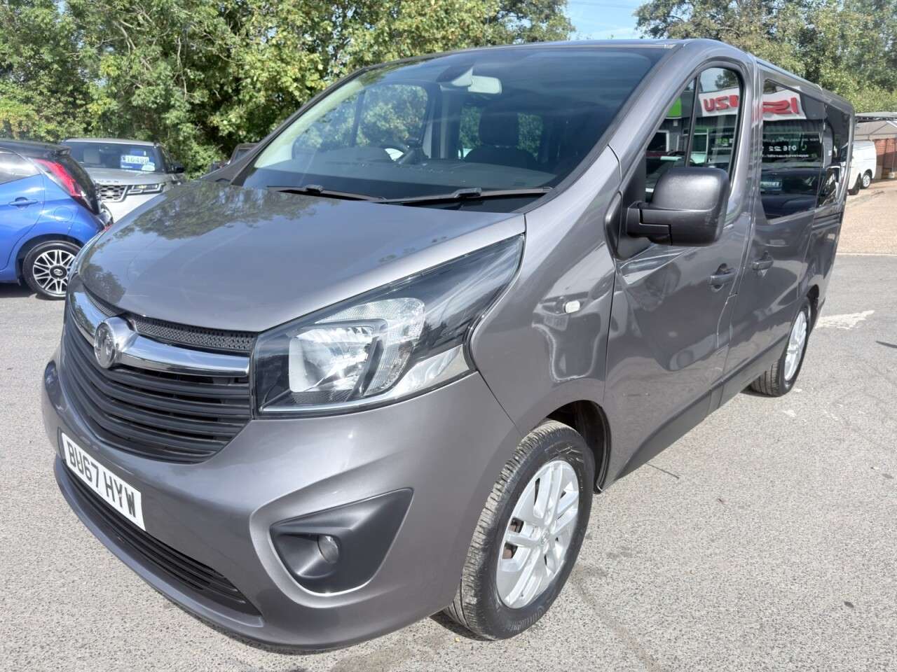 A 2017 VAUXHALL VIVARO Grey 1.6 CDTi BiTurbo 9-Seater Combi Van, 91,666 miles, Euro 6, 6-Speed man A 2017 VAUXHALL VIVARO Grey 1.6 CDTi BiTurbo 9-Seater Combi Van, 91,666 miles, Euro 6, 6-Speed man