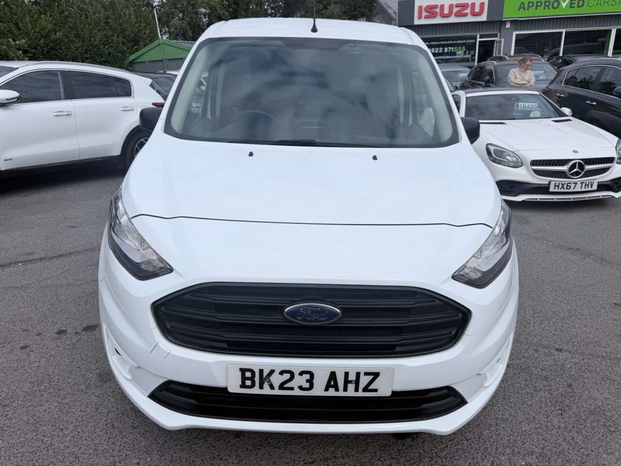 A 2023 FORD TRANSIT CONNECT White 1.5 250 EcoBlue Trend L2 Van, 21,998 miles, Euro 6, 6-Speed manual, A A 2023 FORD TRANSIT CONNECT White 1.5 250 EcoBlue Trend L2 Van, 21,998 miles, Euro 6, 6-Speed manual, A