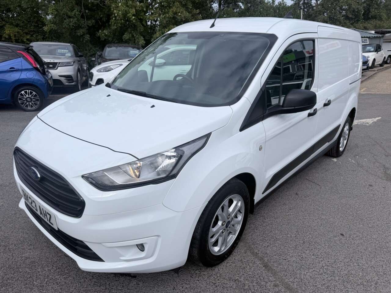 A 2023 FORD TRANSIT CONNECT White 1.5 250 EcoBlue Trend L2 Van, 21,998 miles, Euro 6, 6-Speed manual, A A 2023 FORD TRANSIT CONNECT White 1.5 250 EcoBlue Trend L2 Van, 21,998 miles, Euro 6, 6-Speed manual, A